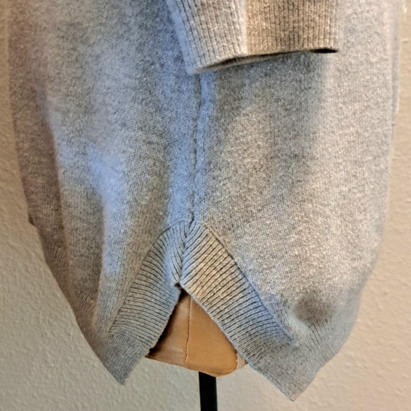 2 for $12 ITEM - Anthropologie HWR Button Tree Tunic Sweater - Med - EUC - Picture 6 of 9